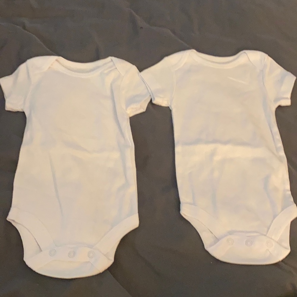 White baby onesies size 6-9 months